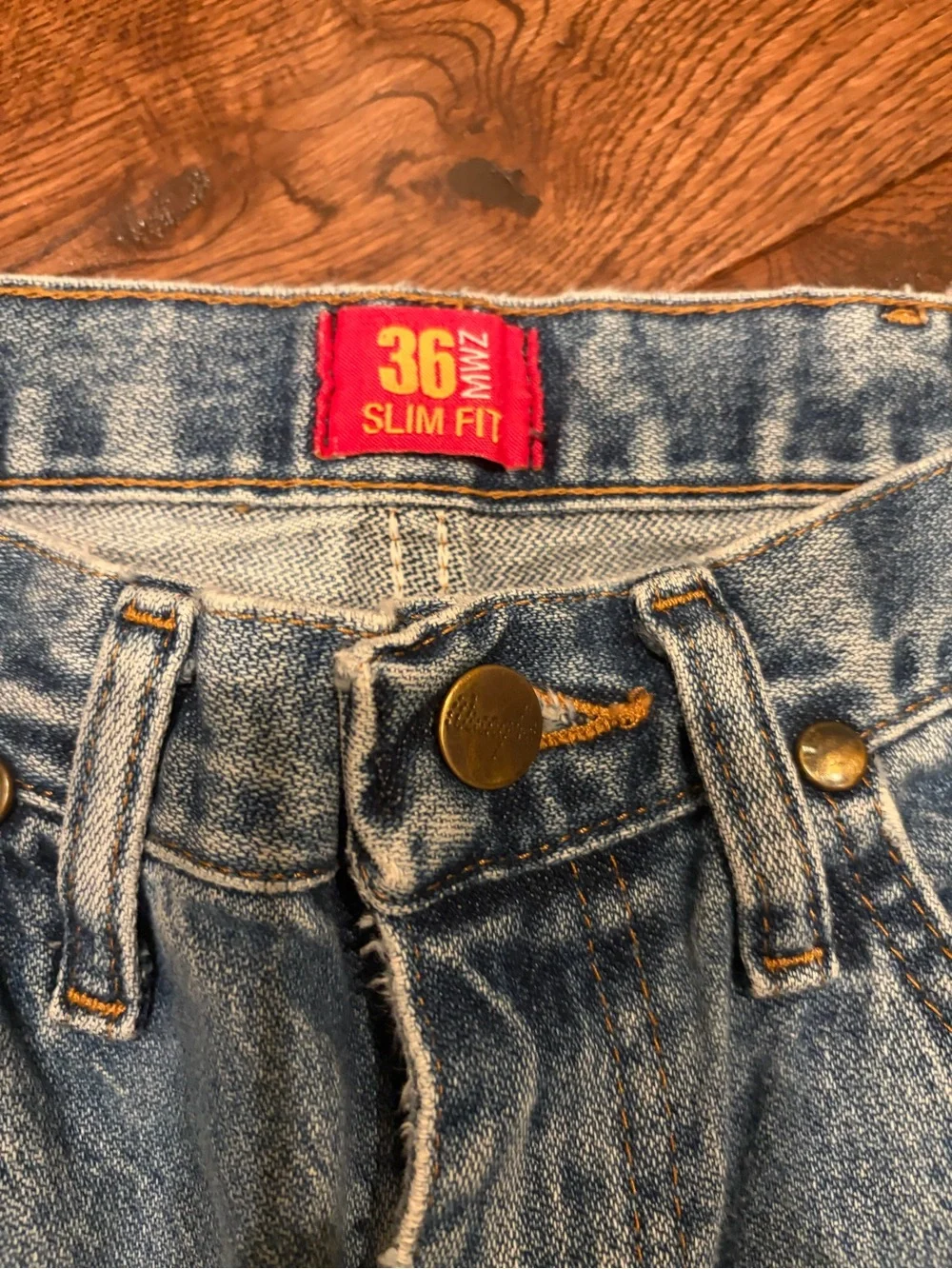 Wrangler Medium Blue Straight Jeans